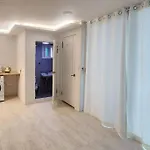 C-5 White Linen House
