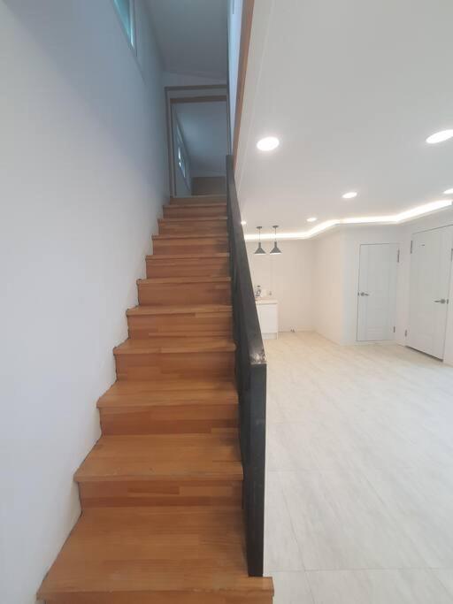 C-5 White Linen House Seoul