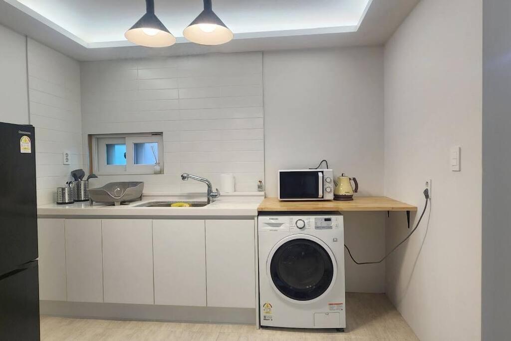 C-5 White Linen House Apartment Seoul