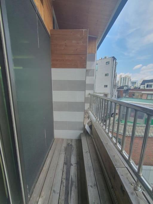 C-5 White Linen House Apartamento Seul